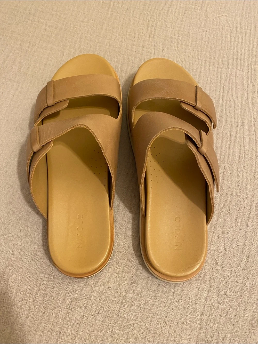 NISOLO Women's Double Strap Slide Sandals in Tan. Size 7.5